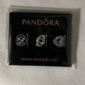 Pandora retired 925 - 792022cz Love & Family 3 Petite Floating locket series